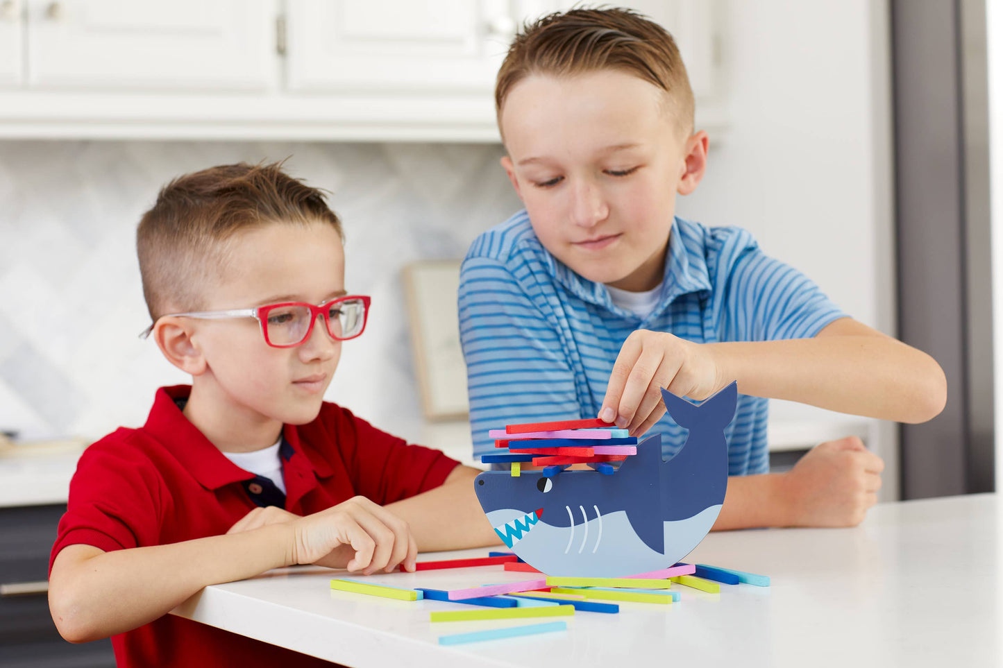 Chronicle Books - Shark Stack-up! Wooden Balancing Game