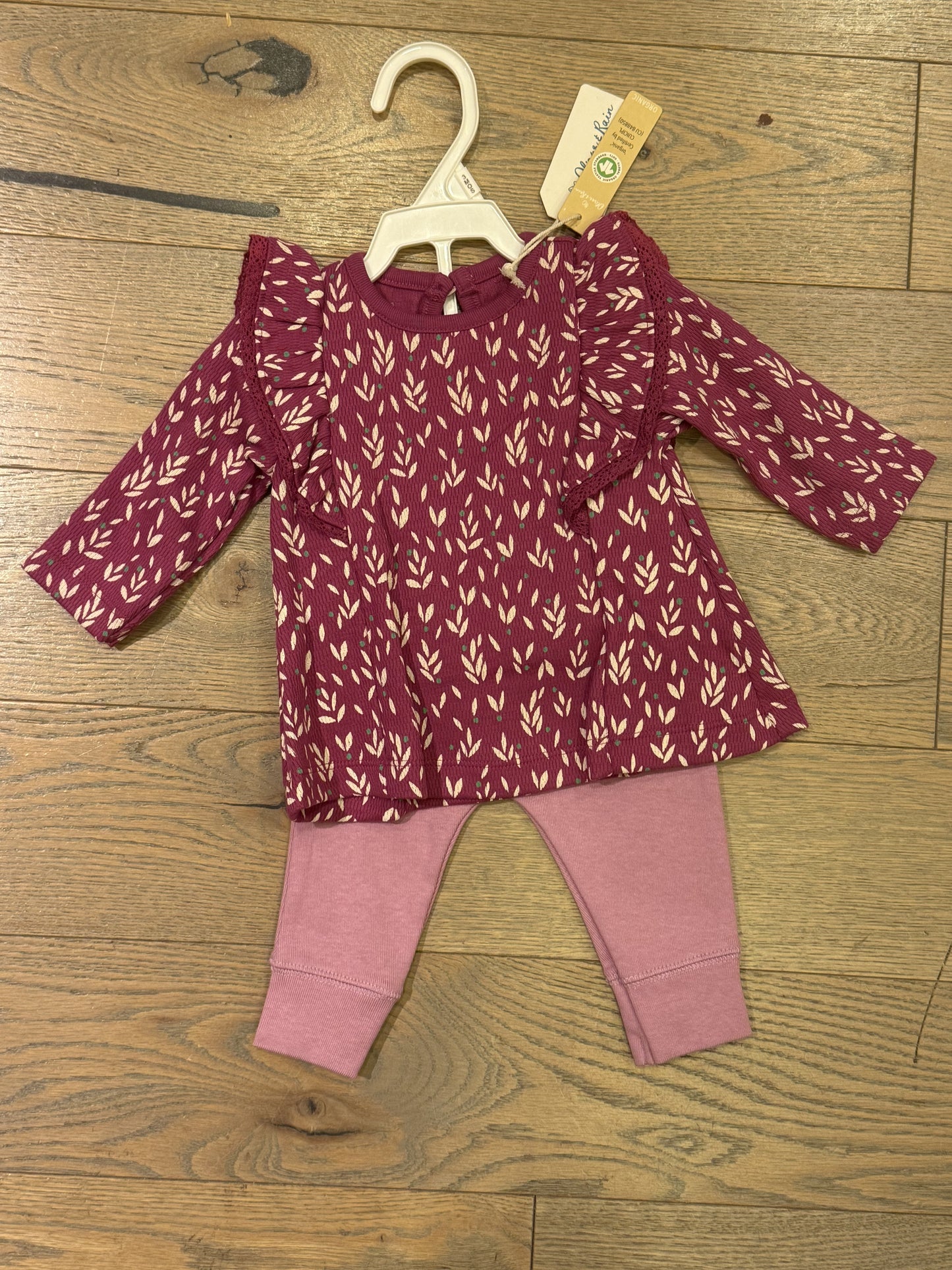 Oliver & Rain - Ruffles Magenta Leaves & Leggings Set