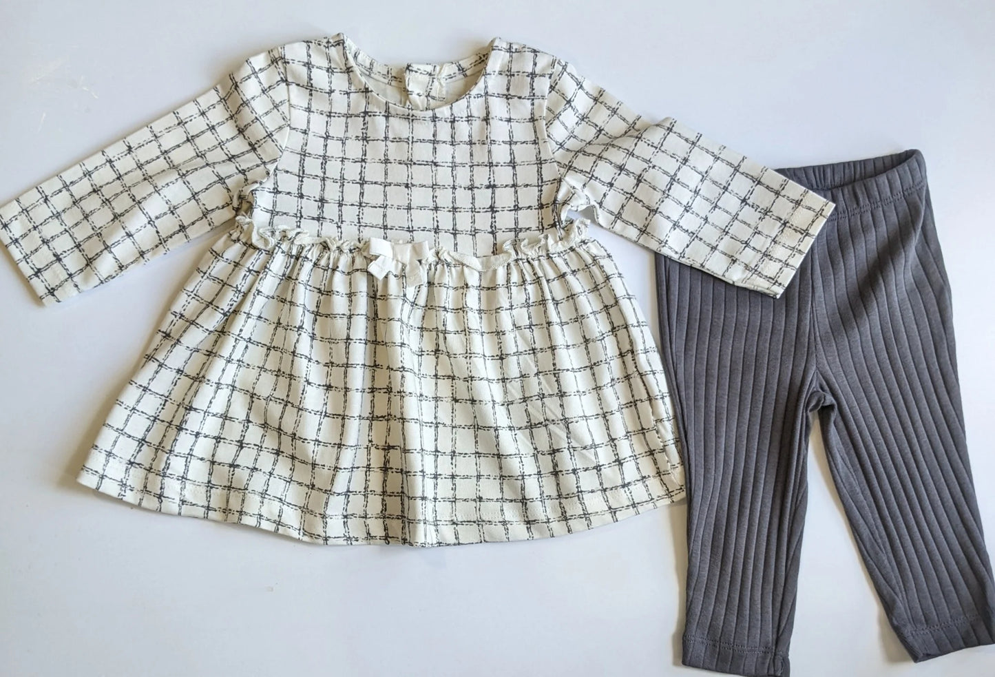 Oliver & Rain Neutral Check Tunic and Legging Set